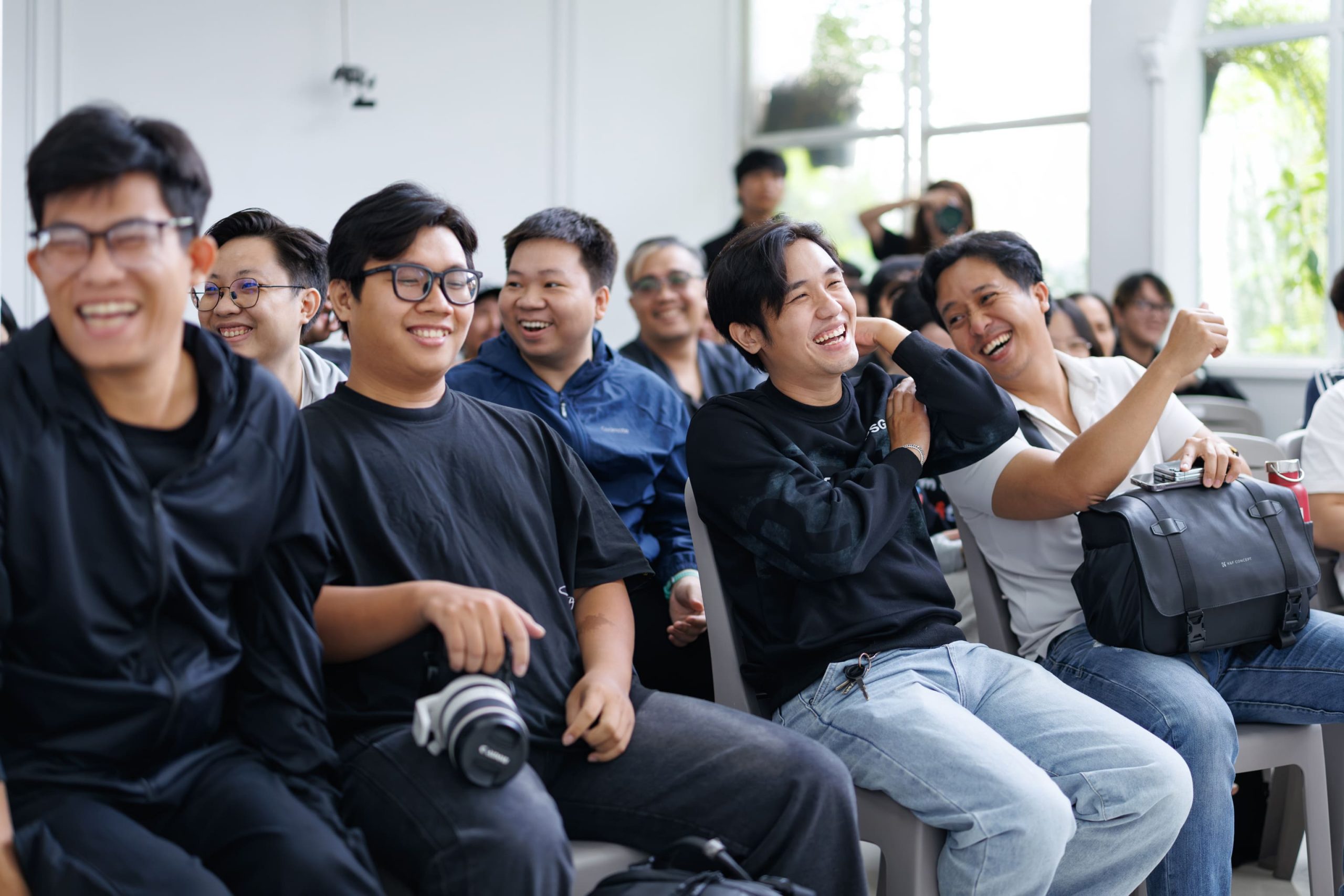 Quay phim chụp hình sự kiện TPHCM