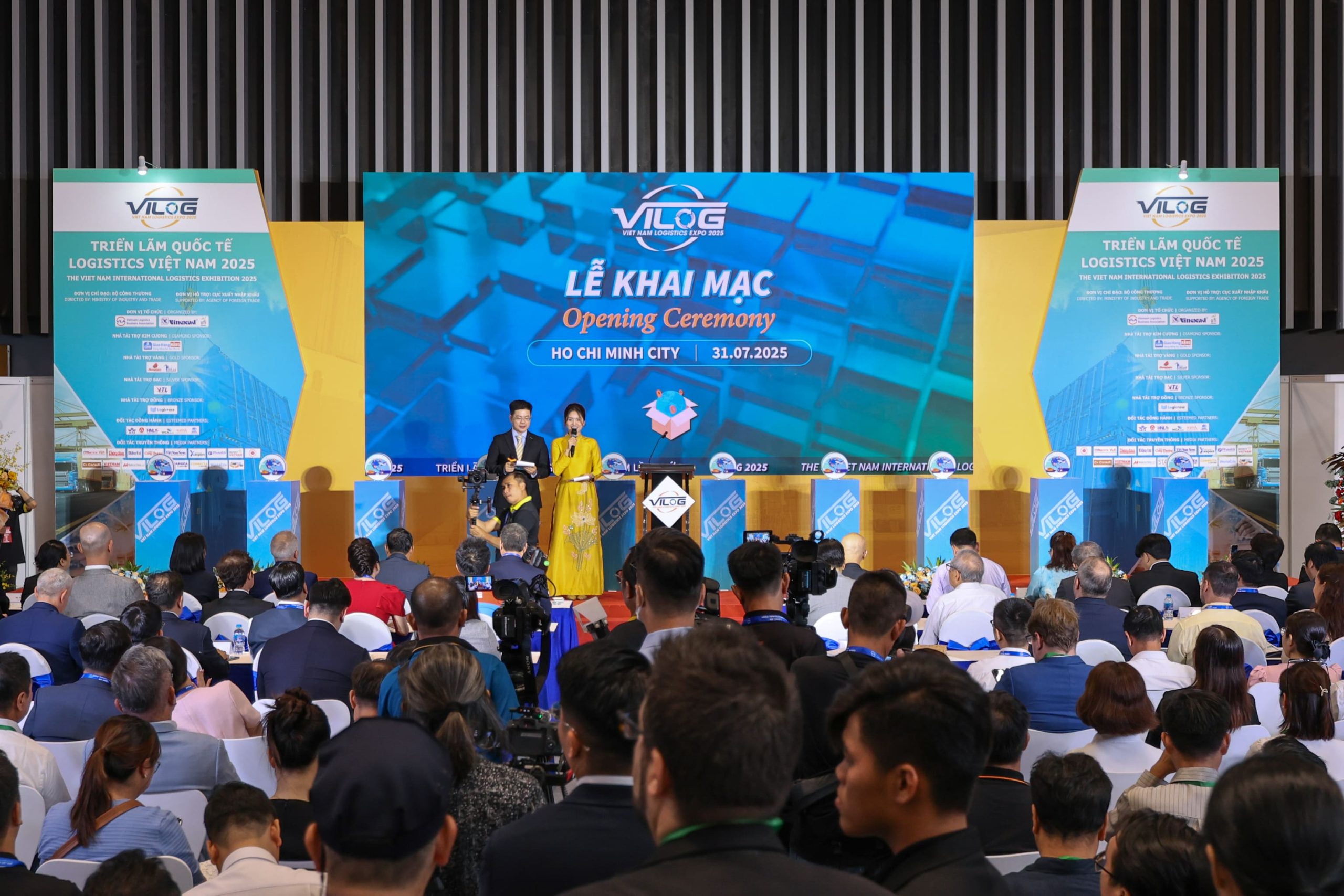 Chụp ảnh sự kiện TPHCM