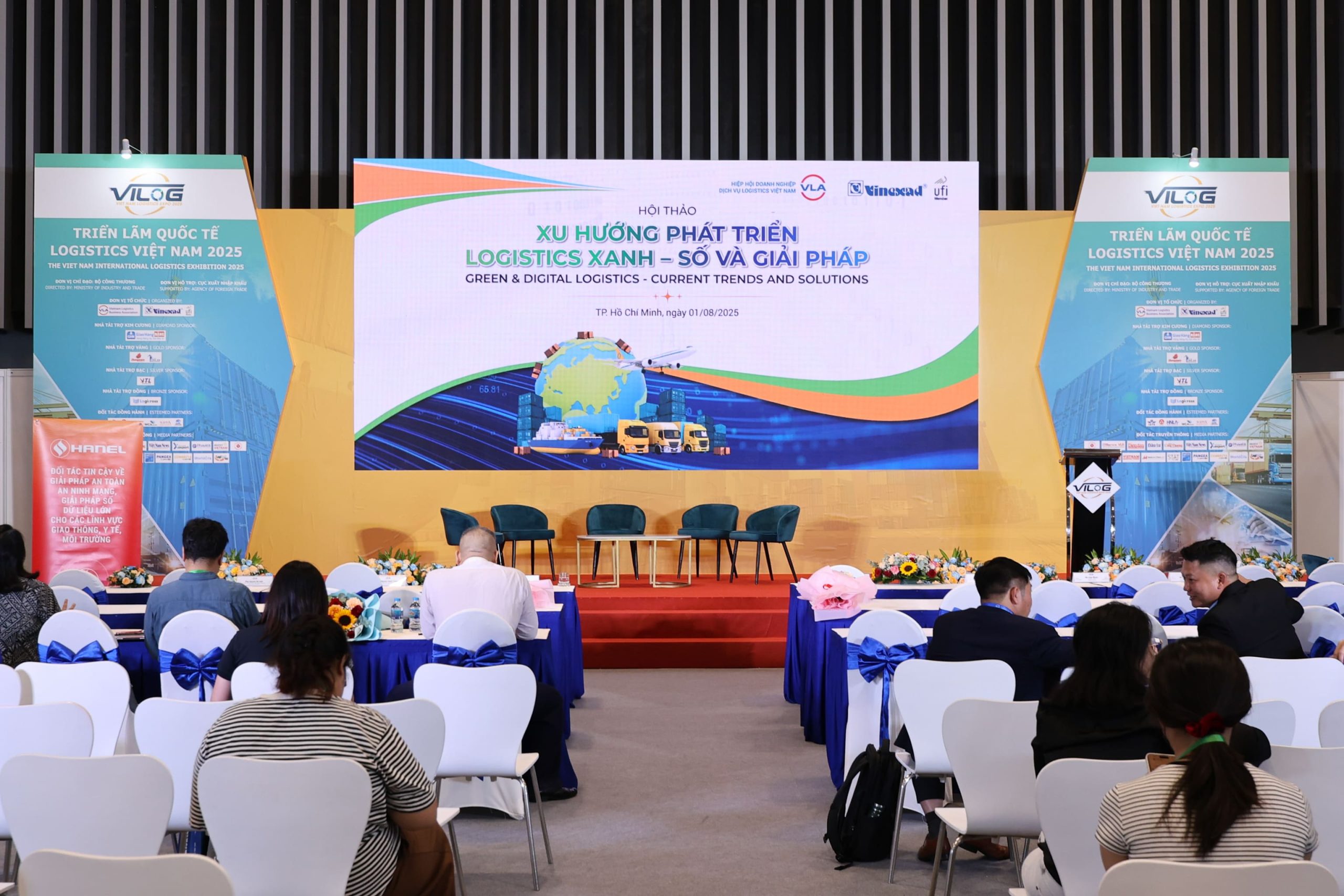 Quay phim chụp hình sự kiện TP.HCM